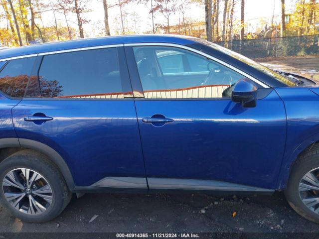 5N1AT3BA6MC772246 Nissan Rogue Sv Fwd