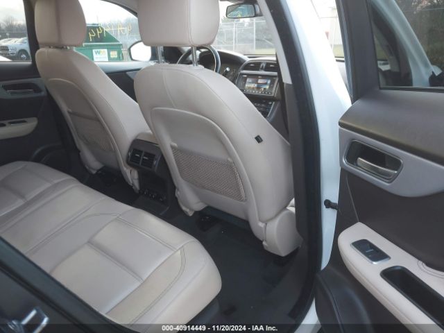 SADCK2BV8HA098779 Jaguar F-pace 35t Prestige