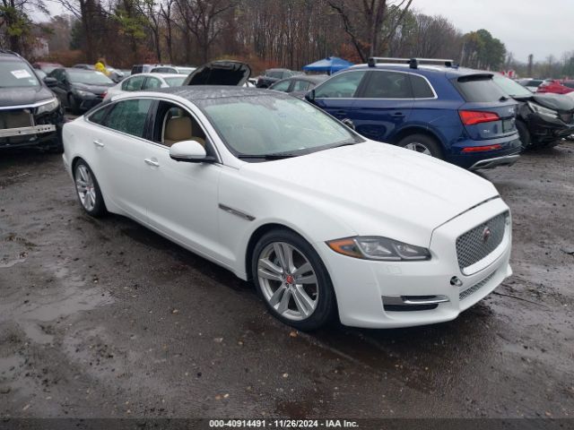 2017 JAGUAR XJ SAJWA2G73H8W04310