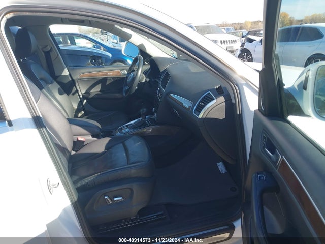 Audi Q5 2.0t Premium 2016 WA1L2AFP8GA098114 Image 5