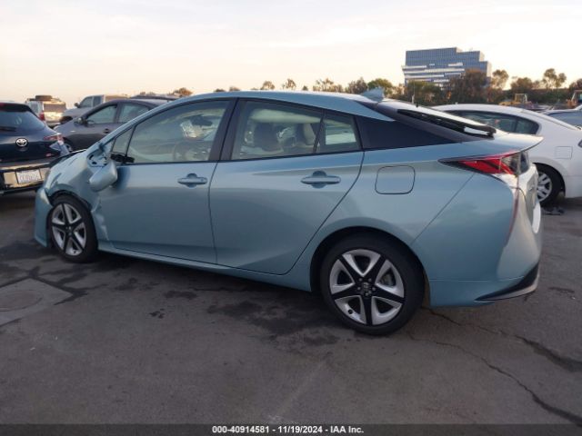 JTDKARFU7H3033477 Toyota Prius Three Touring
