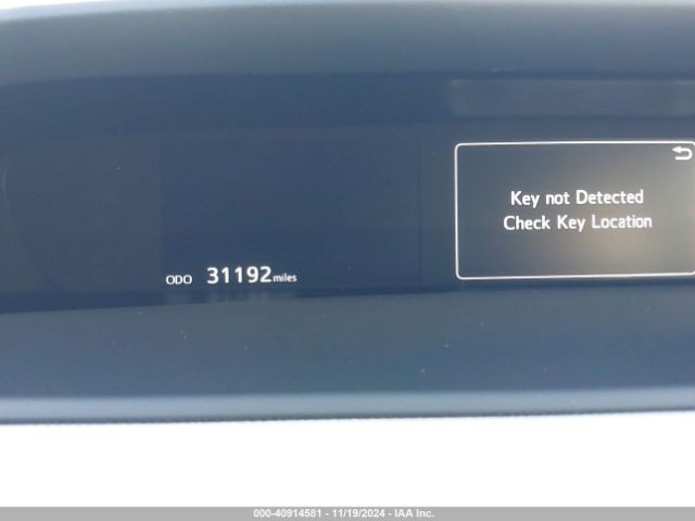 JTDKARFU7H3033477 Toyota Prius Three Touring
