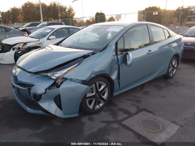 JTDKARFU7H3033477 Toyota Prius Three Touring