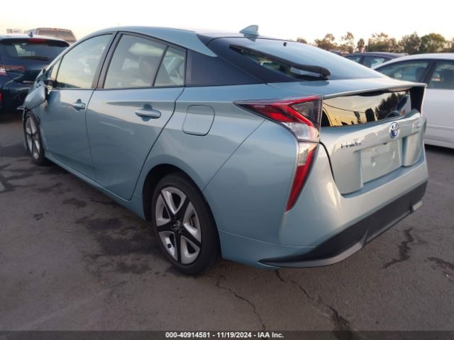 JTDKARFU7H3033477 Toyota Prius Three Touring