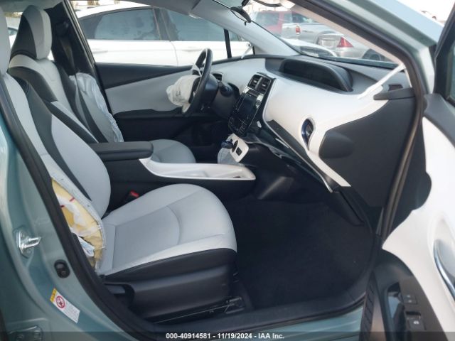 JTDKARFU7H3033477 Toyota Prius Three Touring