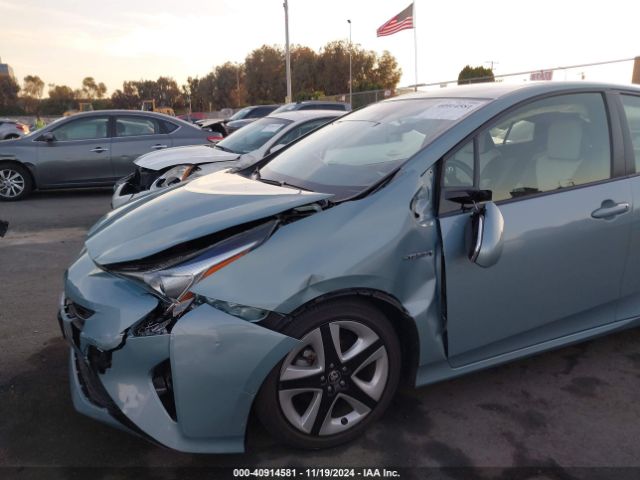 JTDKARFU7H3033477 Toyota Prius Three Touring