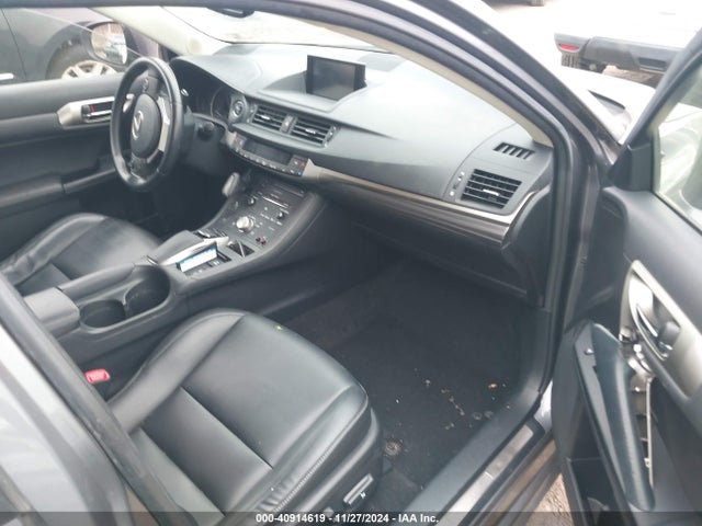 JTHKD5BH4E2195351 Lexus CT 200H