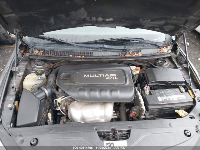 Chrysler 200 Limited 2015 1C3CCCAB4FN575644 Image 10