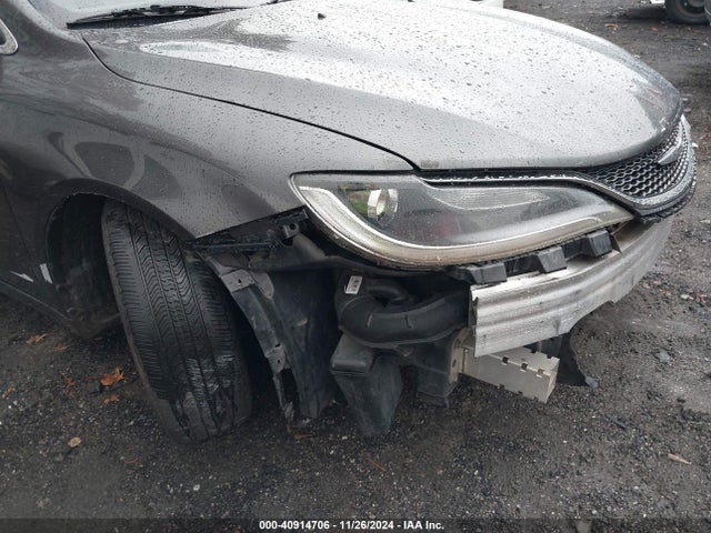 Chrysler 200 Limited 2015 1C3CCCAB4FN575644 Image 13