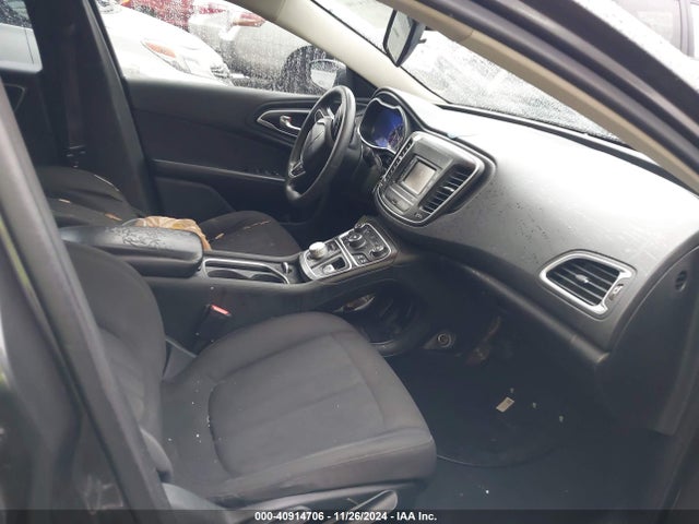 Chrysler 200 Limited 2015 1C3CCCAB4FN575644 Image 5