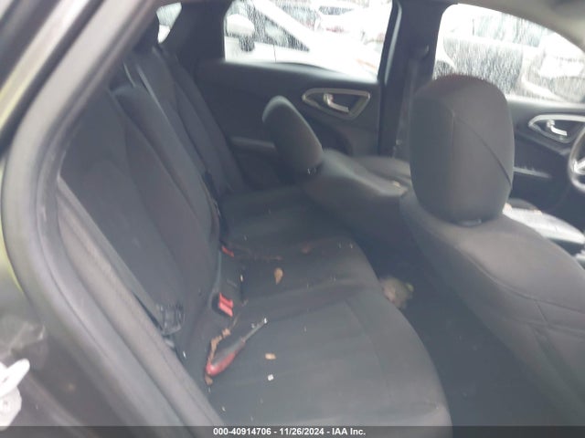 Chrysler 200 Limited 2015 1C3CCCAB4FN575644 Image 8