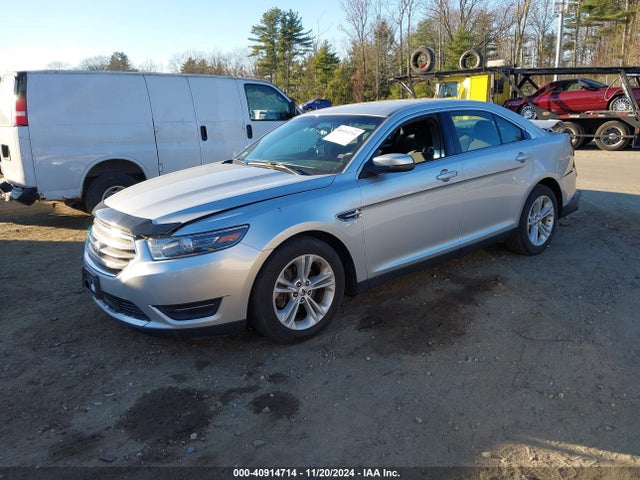 Ford TAURUS SEL 2015 1FAHP2E87FG194685 Image 2