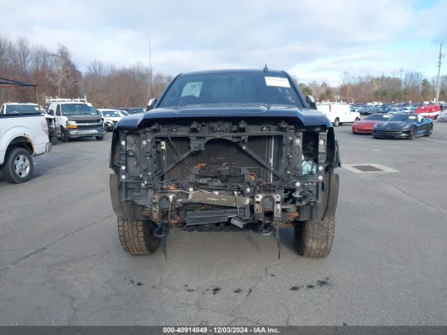 1GT12TEG2JF137056 GMC Sierra 2500hd Slt