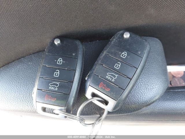 KNDJN2A28K7920406 KIA Soul