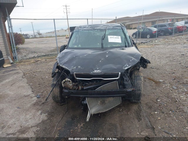 KIA SOUL + 2015 KNDJP3A52F7782085 Image 13