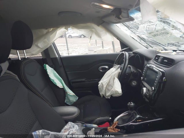 KIA SOUL + 2015 KNDJP3A52F7782085 Image 5