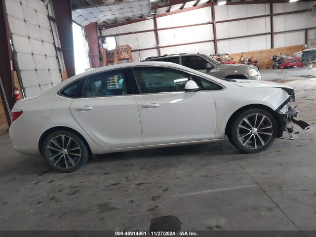 1G4PR5SK1H4112676 Buick Verano Sport Touring