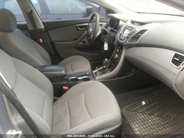 5NPDH4AE5FH573130 Hyundai ELANTRA SE