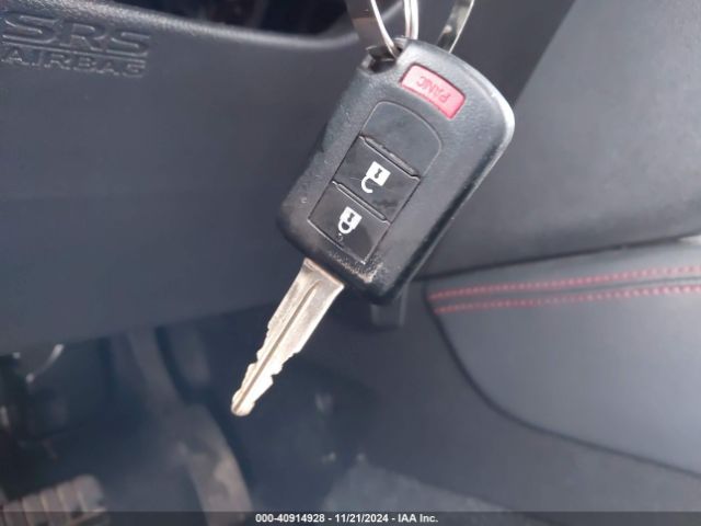 JA4APUAU9NU003143 Mitsubishi Outlander Sport 2.0 Le 2wd