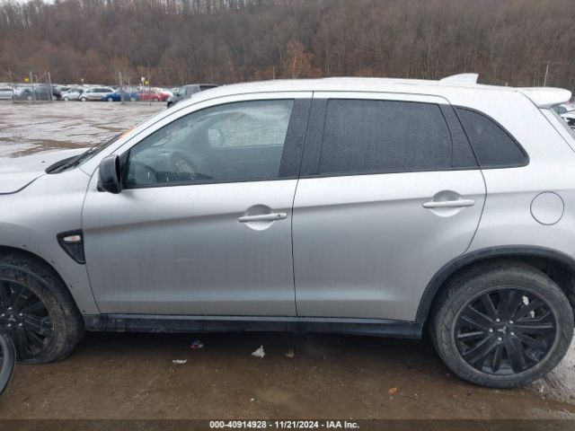 JA4APUAU9NU003143 Mitsubishi Outlander Sport 2.0 Le 2wd