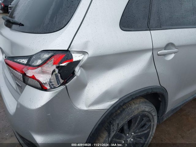 JA4APUAU9NU003143 Mitsubishi Outlander Sport 2.0 Le 2wd
