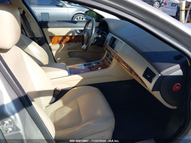 2013 JAGUAR XF SAJWA0E76D8S75443 Photo 4