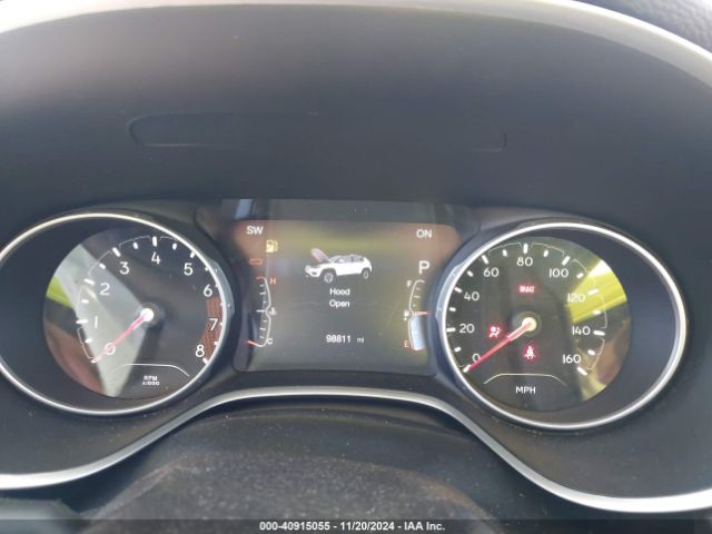 3C4NJCBB1JT124219 Jeep Compass Latitude Fwd