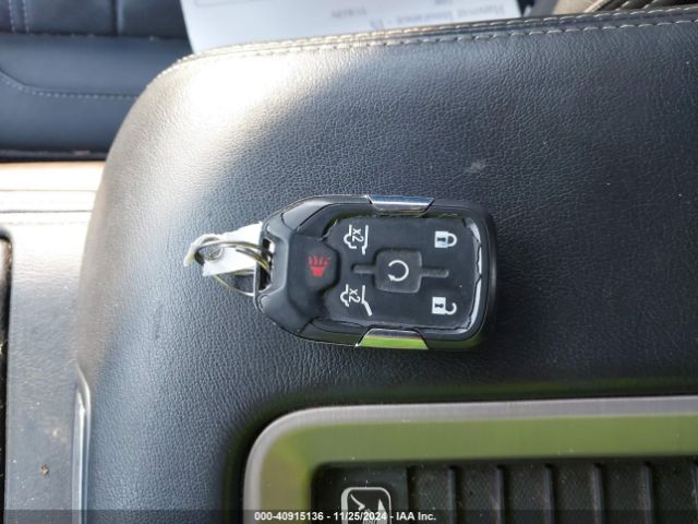 1GKS2CKJ8JR176192 GMC YUKON DENALI