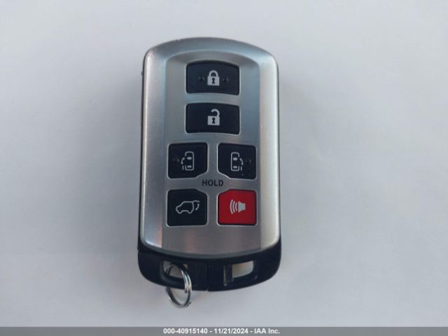 5TDYK3DC7FS680133 Toyota Sienna Xle/limited