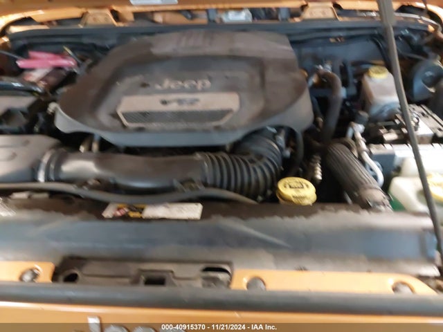 1C4BJWDG1EL250594 Jeep Wrangler Unlimited Sport