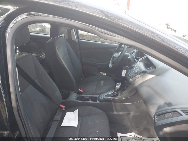 Ford FOCUS S 2018 1FADP3E2XJL274627 Image 5