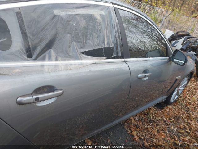 SAJWA0F76F8U61078 Jaguar Xf 3.0 Portfolio/3.0 Sport
