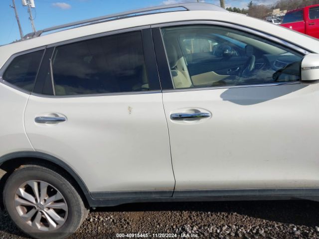 KNMAT2MV5GP720764 Nissan ROGUE SV