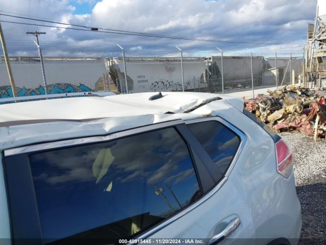 KNMAT2MV5GP720764 Nissan ROGUE SV
