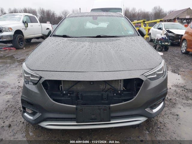 W04GV8SX9J1174499 Buick Regal Tourx Essence