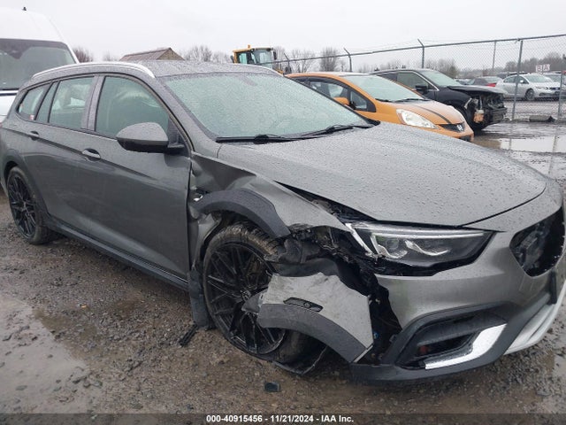 W04GV8SX9J1174499 Buick Regal Tourx Essence
