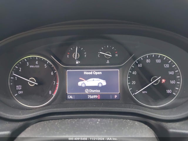 W04GV8SX9J1174499 Buick Regal Tourx Essence