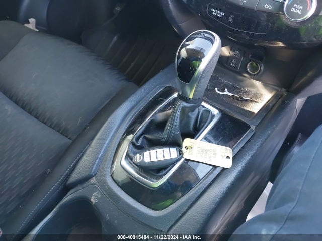 Nissan ROGUE SV 2017 KNMAT2MTXHP514114 Image 11