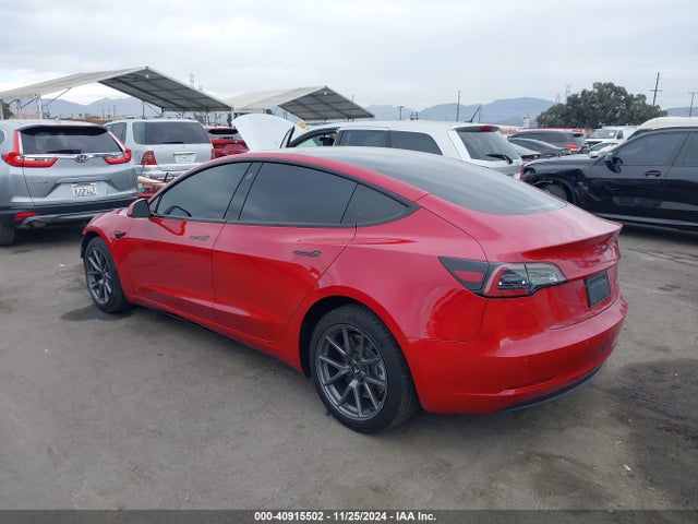 2022 TESLA MODEL 3 5YJ3E1EB6NF138729 Photo 2