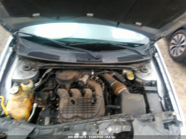 Chrysler 200 LX 2014 1C3CCBAG7EN164923 Image 10