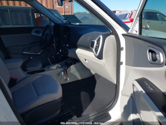 KIA SOUL LX 2020 KNDJ23AUXL7044827 Image 5