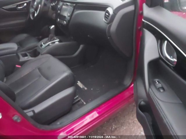 JN1BJ1CPXHW035855 Nissan Rogue Sport Sl
