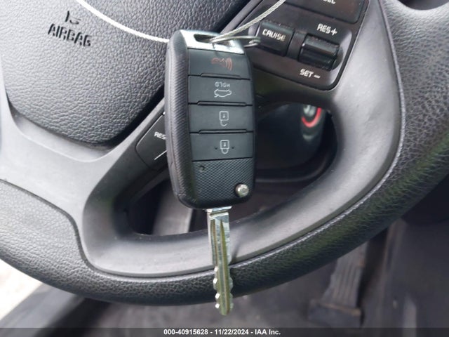 KIA FORTE LX 2016 KNAFX4A6XG5507370 Image 11