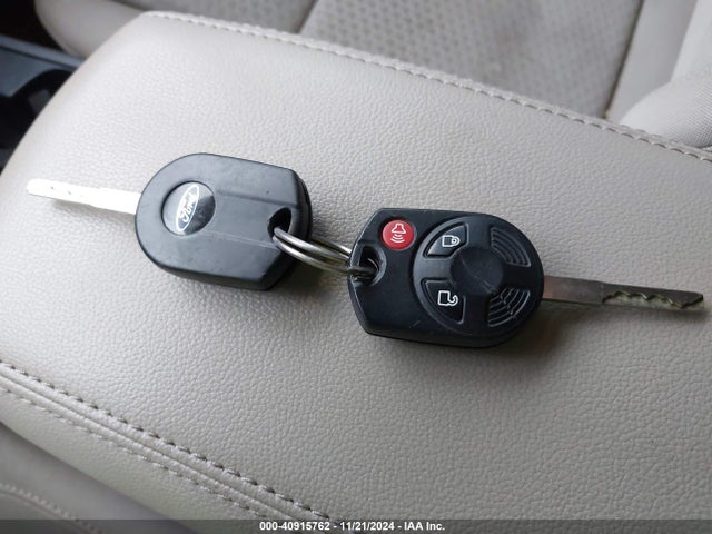 Ford ESCAPE SE 2017 1FMCU9G94HUB22001 Image 11