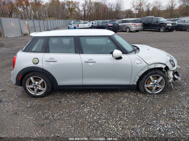 WMWXU3C50H2D33200 Mini Hardtop Cooper S