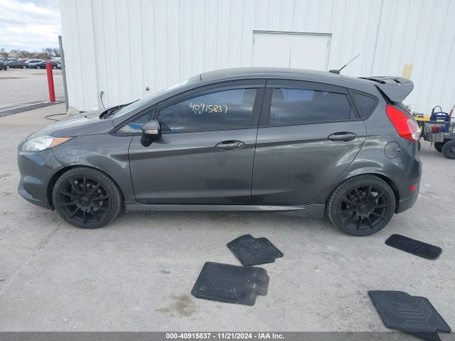 Ford FIESTA ST 2017 3FADP4GX7HM131500 Image 14