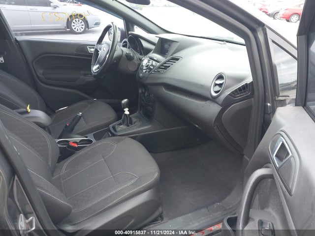 Ford FIESTA ST 2017 3FADP4GX7HM131500 Image 5