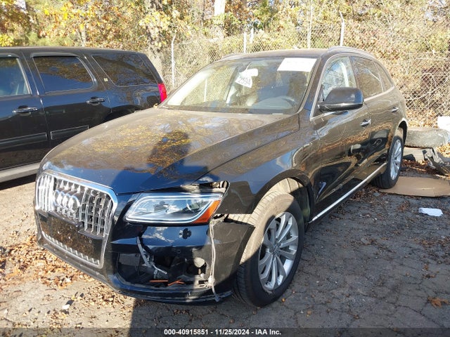 Audi Q5 2.0t Premium 2016 WA1L2AFP5GA075079 Image 2