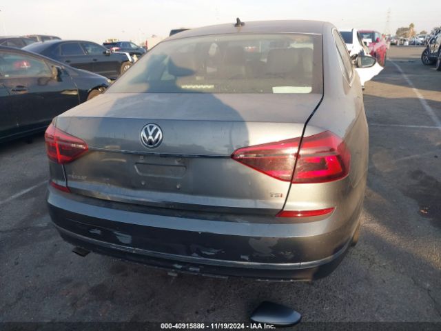 1VWDT7A38HC026458 Volkswagen Passat 1.8t R-line