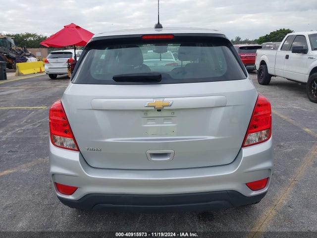 Chevrolet TRAX LS 2018 3GNCJKSB7JL367154 Image 16